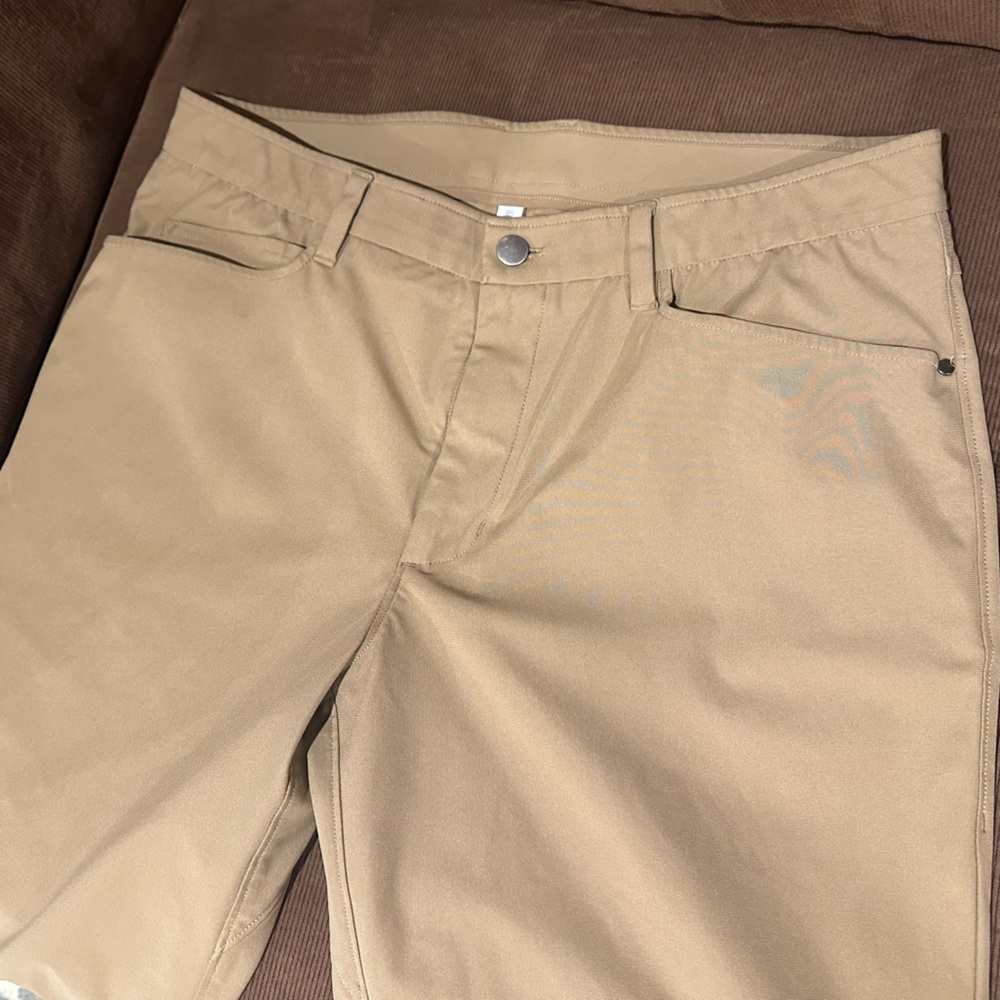 CRZ YOGA Men's Khaki Chinos - 5 Pocket Golf